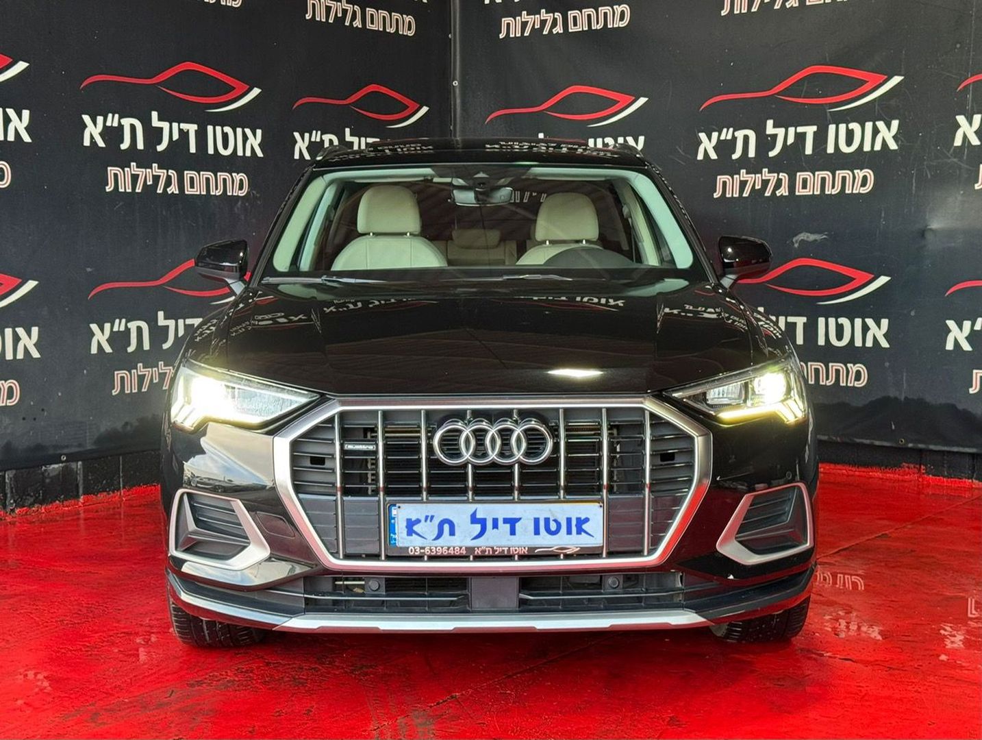 אאודי Q3 Advanced Tech – 2/10