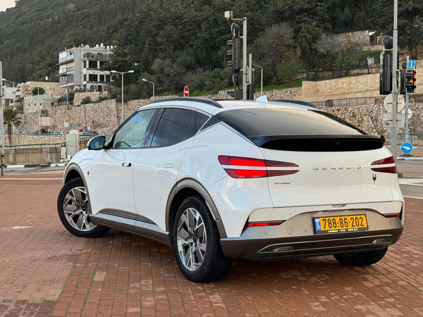 ג'נסיס GV60 Elegant – 3/9