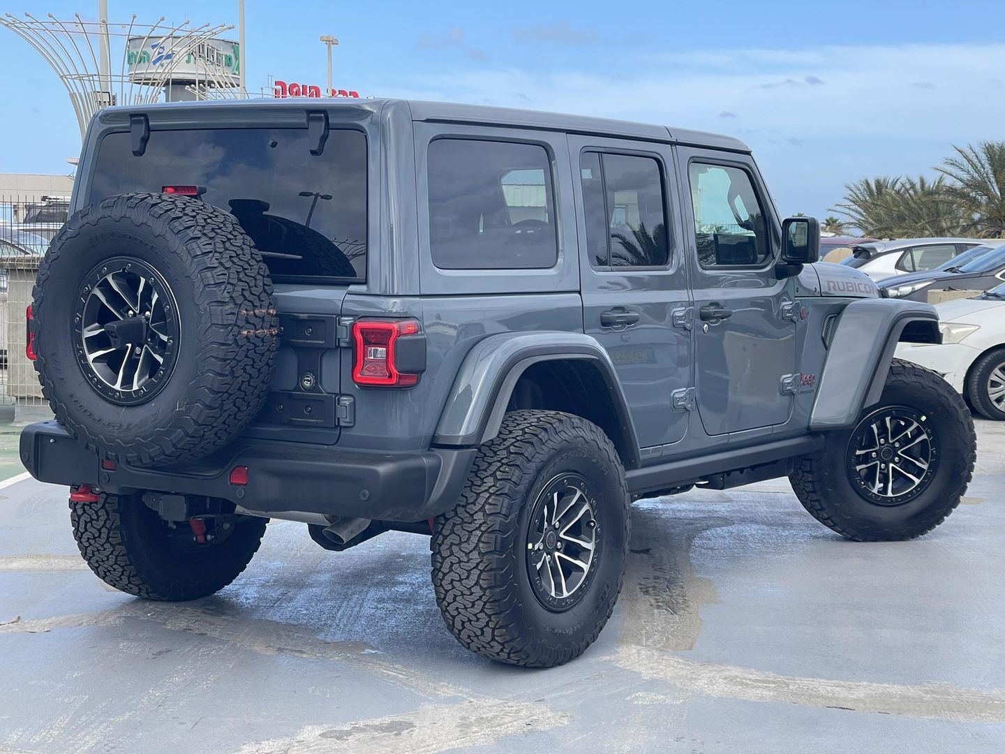 ג'יפ רנגלר Rubicon X – 4/9