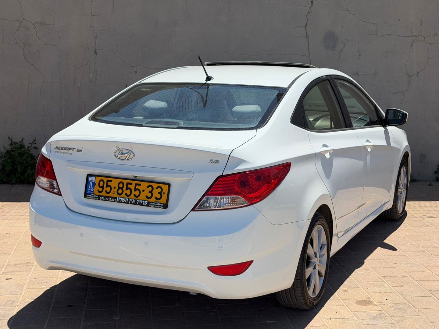 יונדאי אקסנט i25 Premium – 4/10