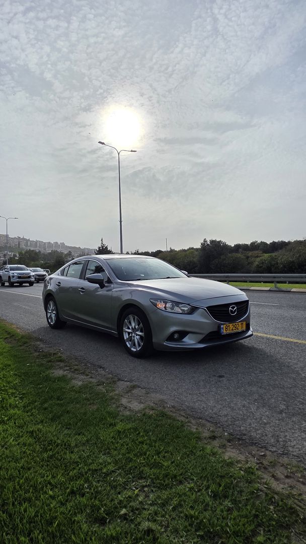 מאזדה 6 Luxury – 3/5