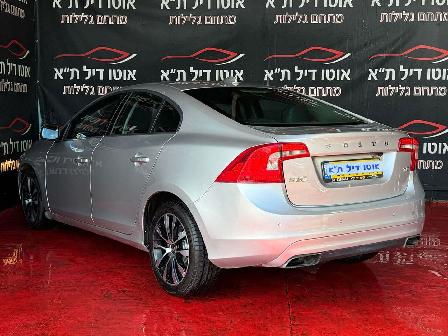 וולוו S60 Kinetic – 4/10