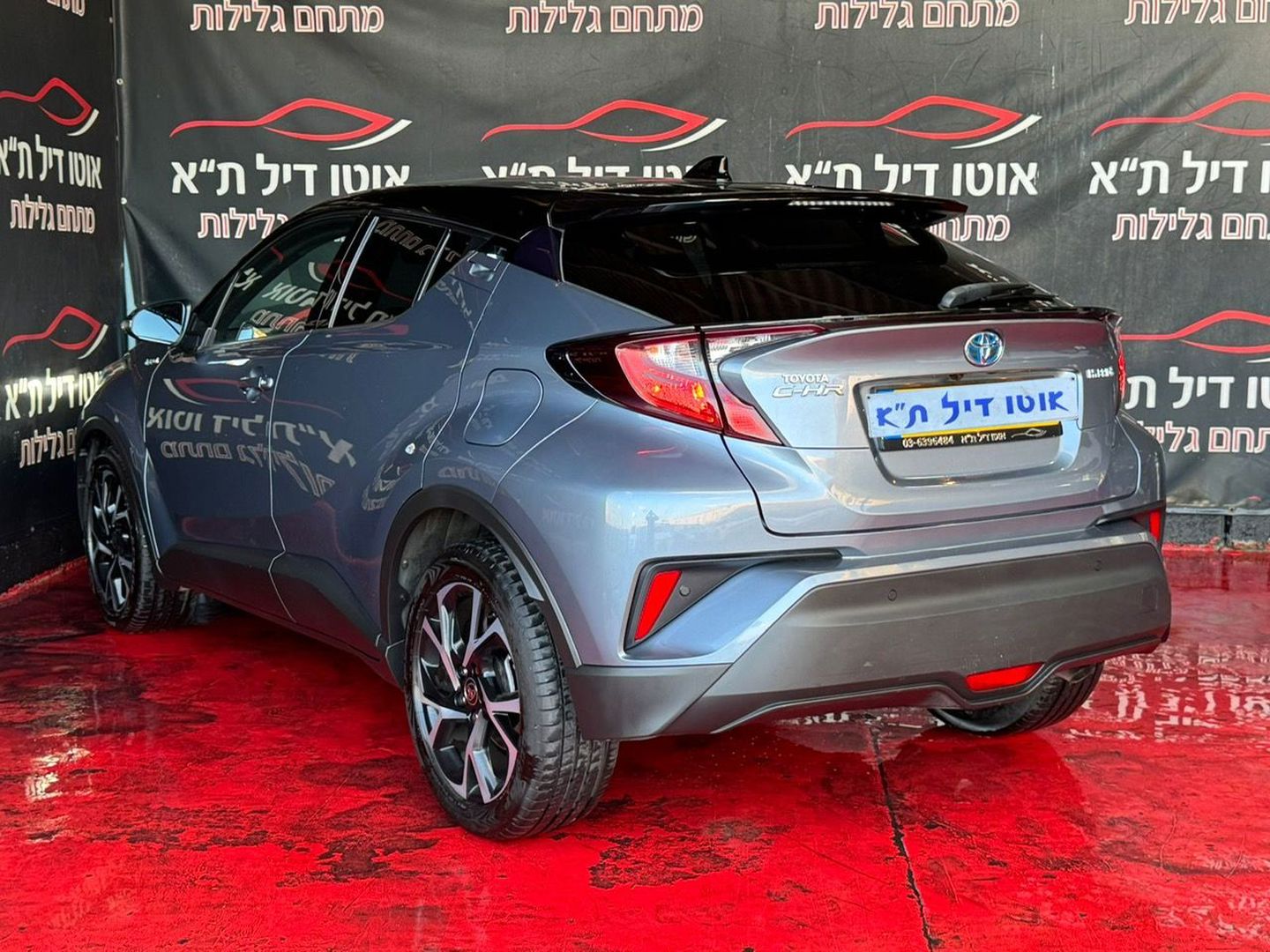 טויוטה C-HR Chic – 4/10