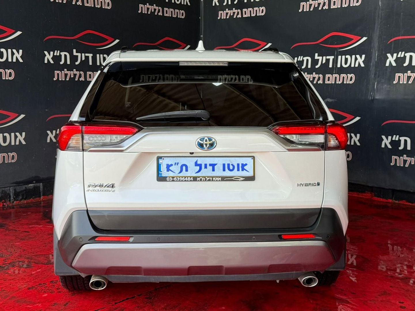 טויוטה ראב 4 E-Xclusive – 3/9