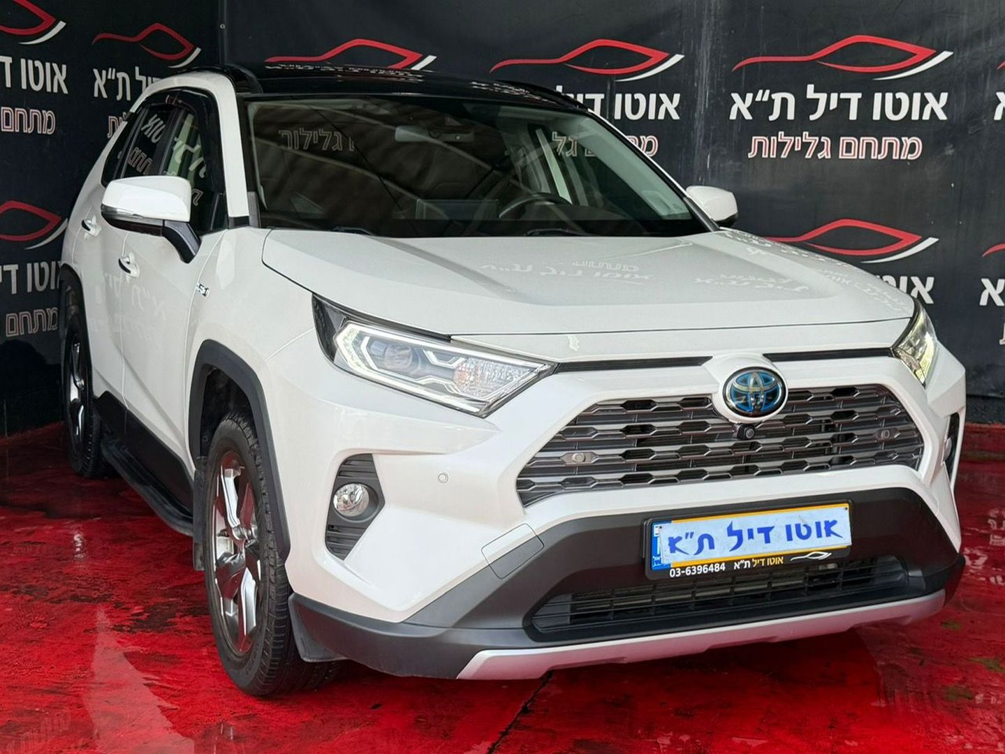 טויוטה ראב 4 E-Xclusive – 2/9
