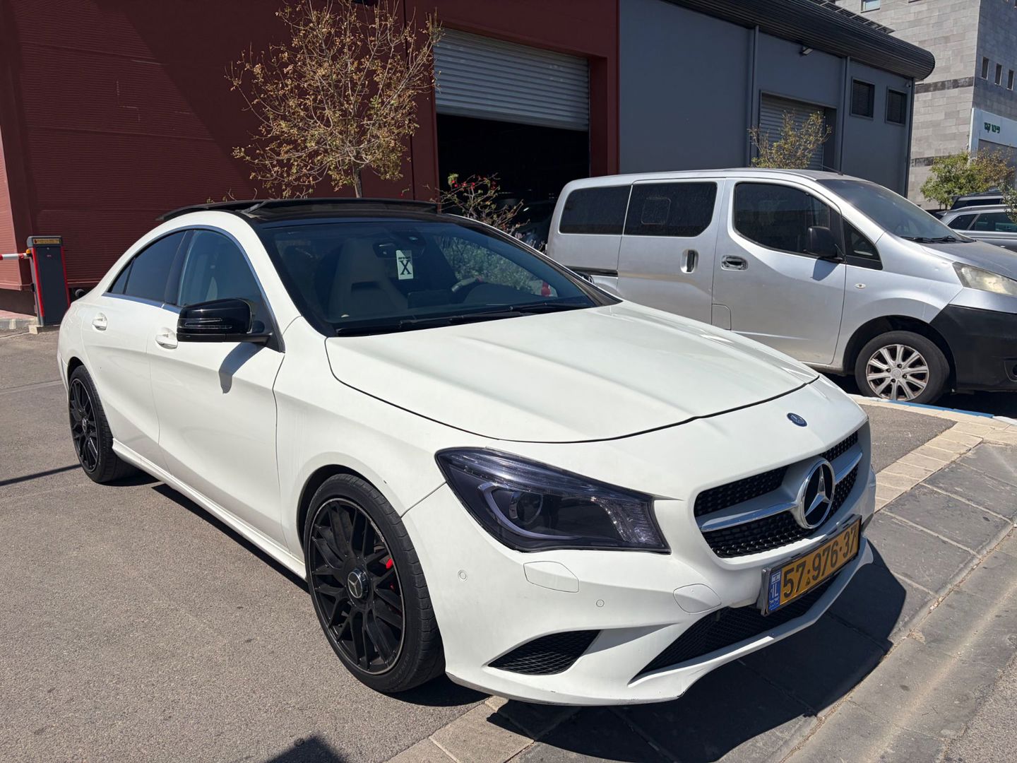 מרצדס בנץ CLA Urban CLA 200 – 2/6