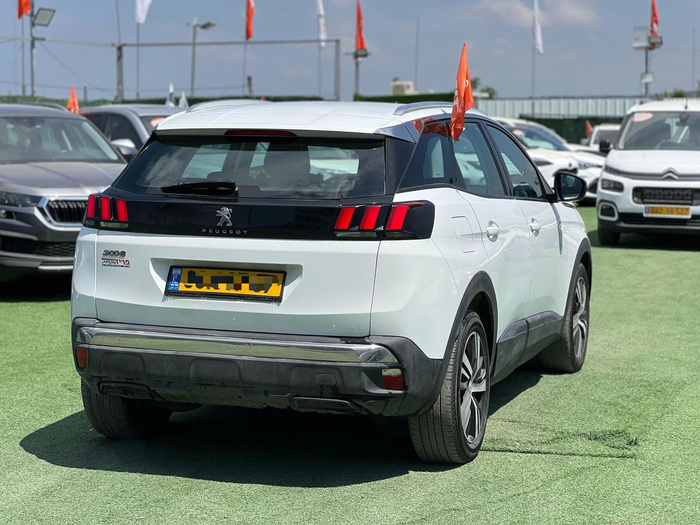 פיג'ו 3008 Active – 4/9
