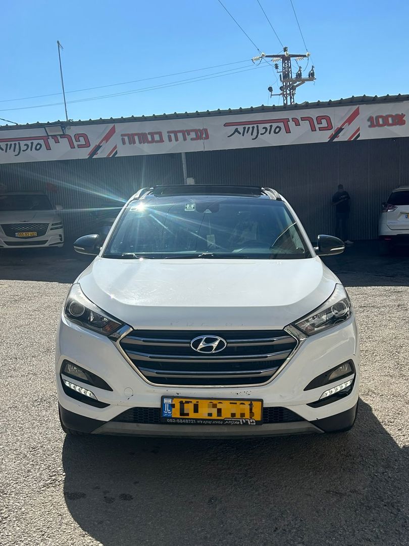 יונדאי טוסון Luxury – 2/8