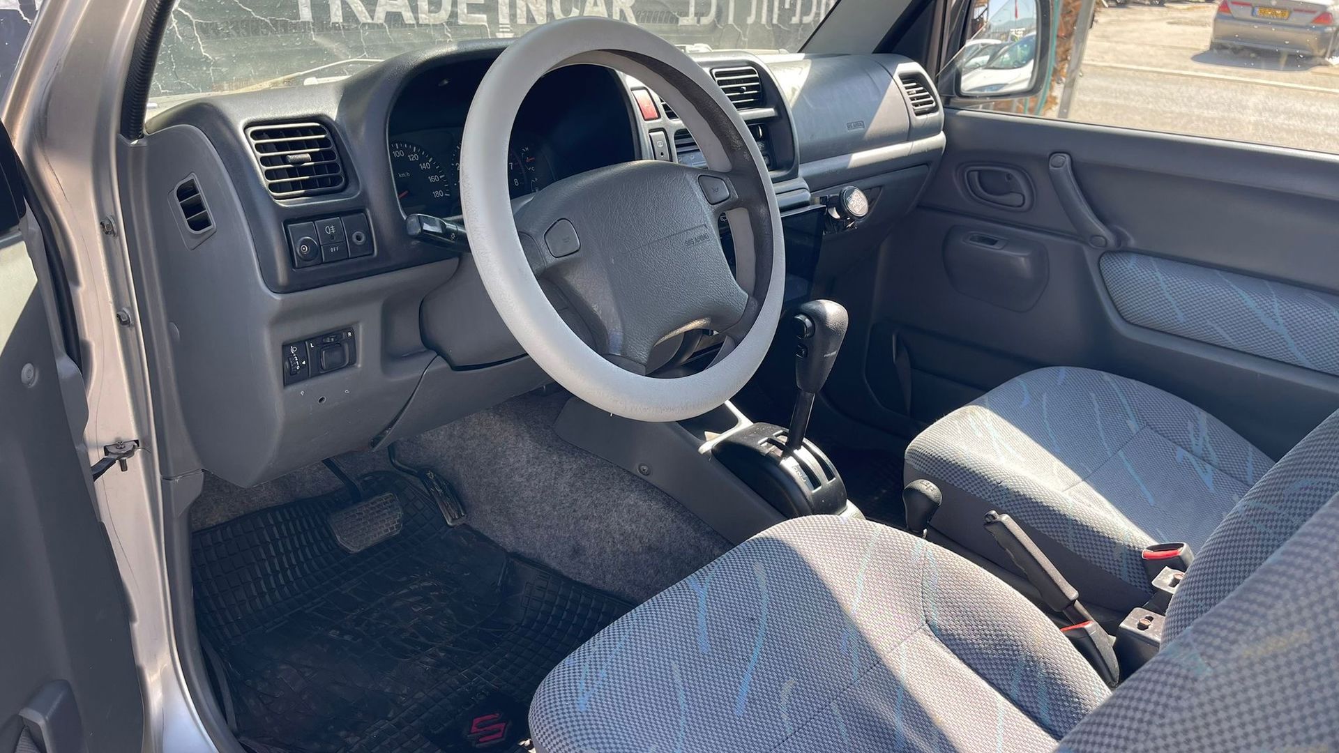 סוזוקי ג'ימני JLX – 3/6