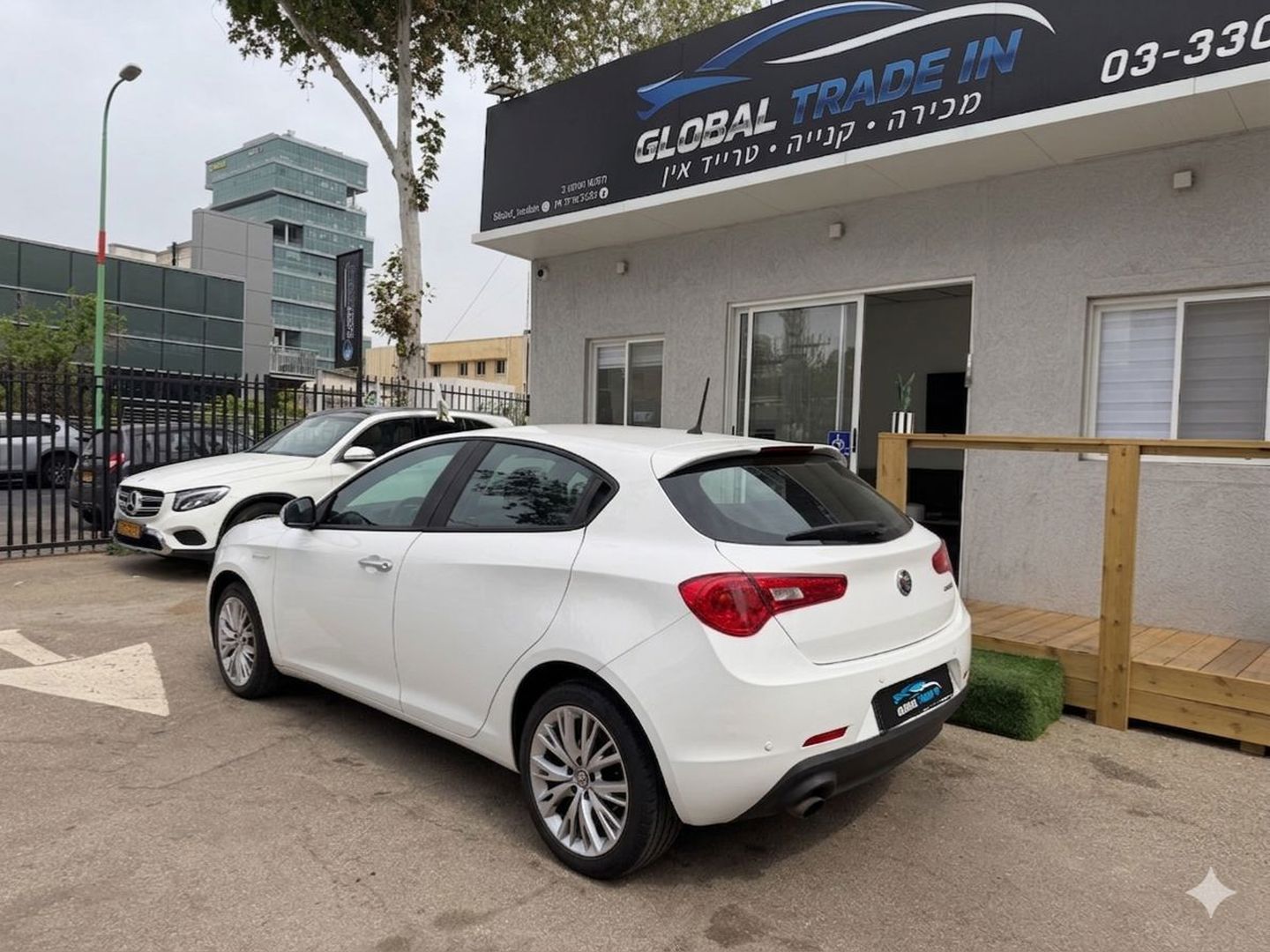 אלפא רומיאו מיטו Competizione – 2/10