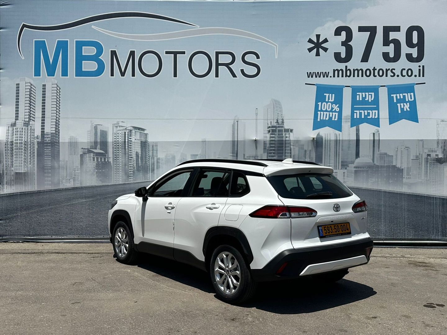 טויוטה קורולה קרוס Active – 4/7