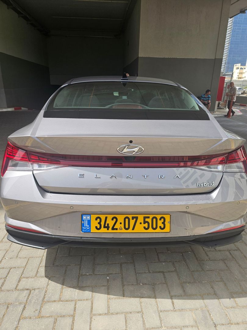 יונדאי אלנטרה Premium – 4/10