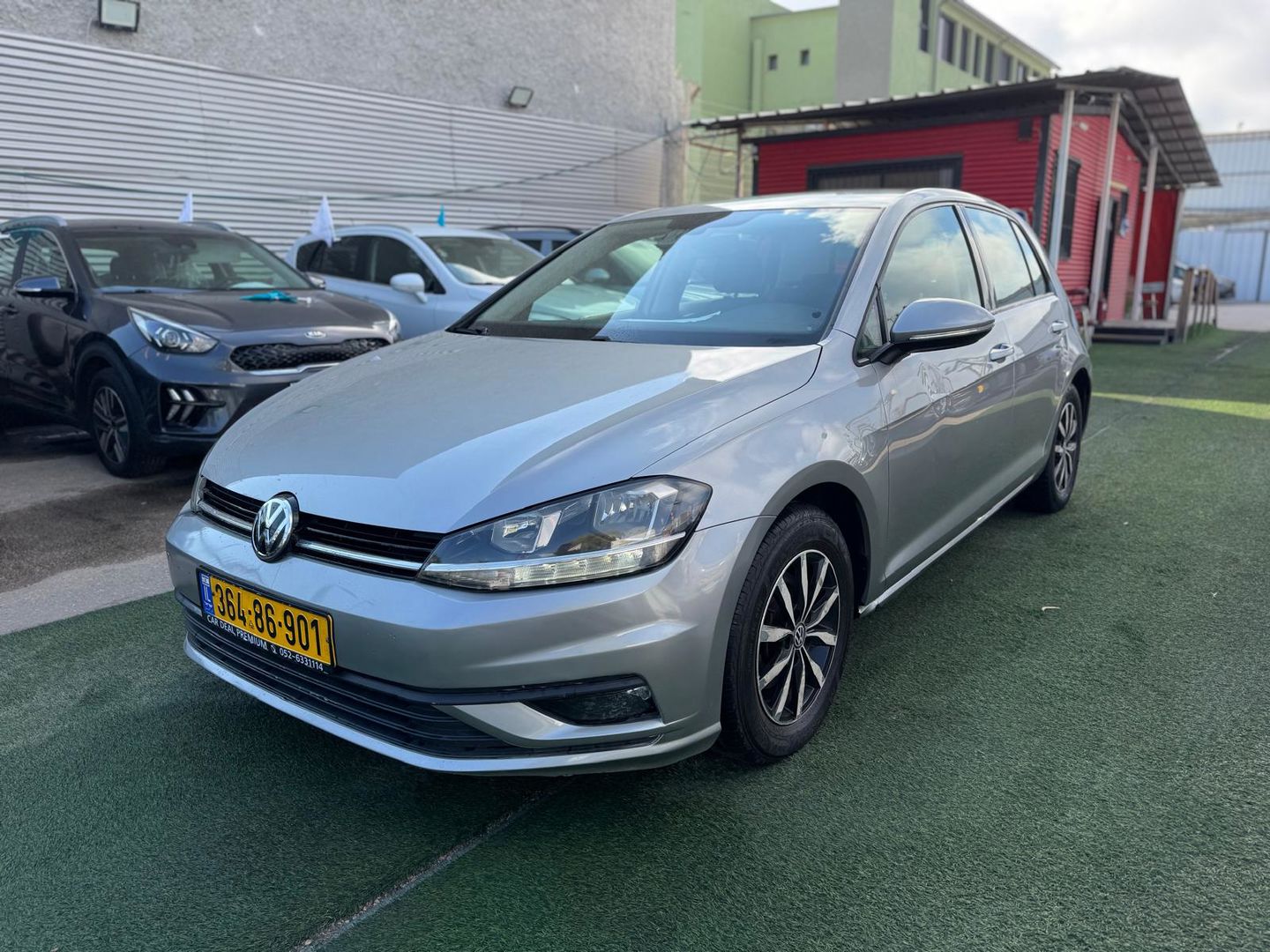 פולקסווגן גולף TRENDLINE – 2/4