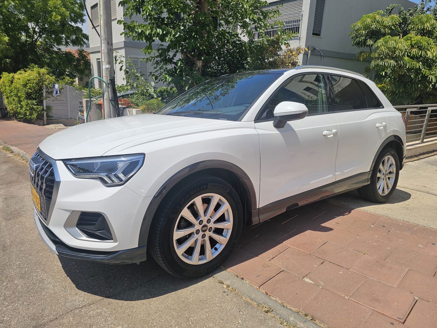 אאודי Q3 4X2 Advanced – 2/7