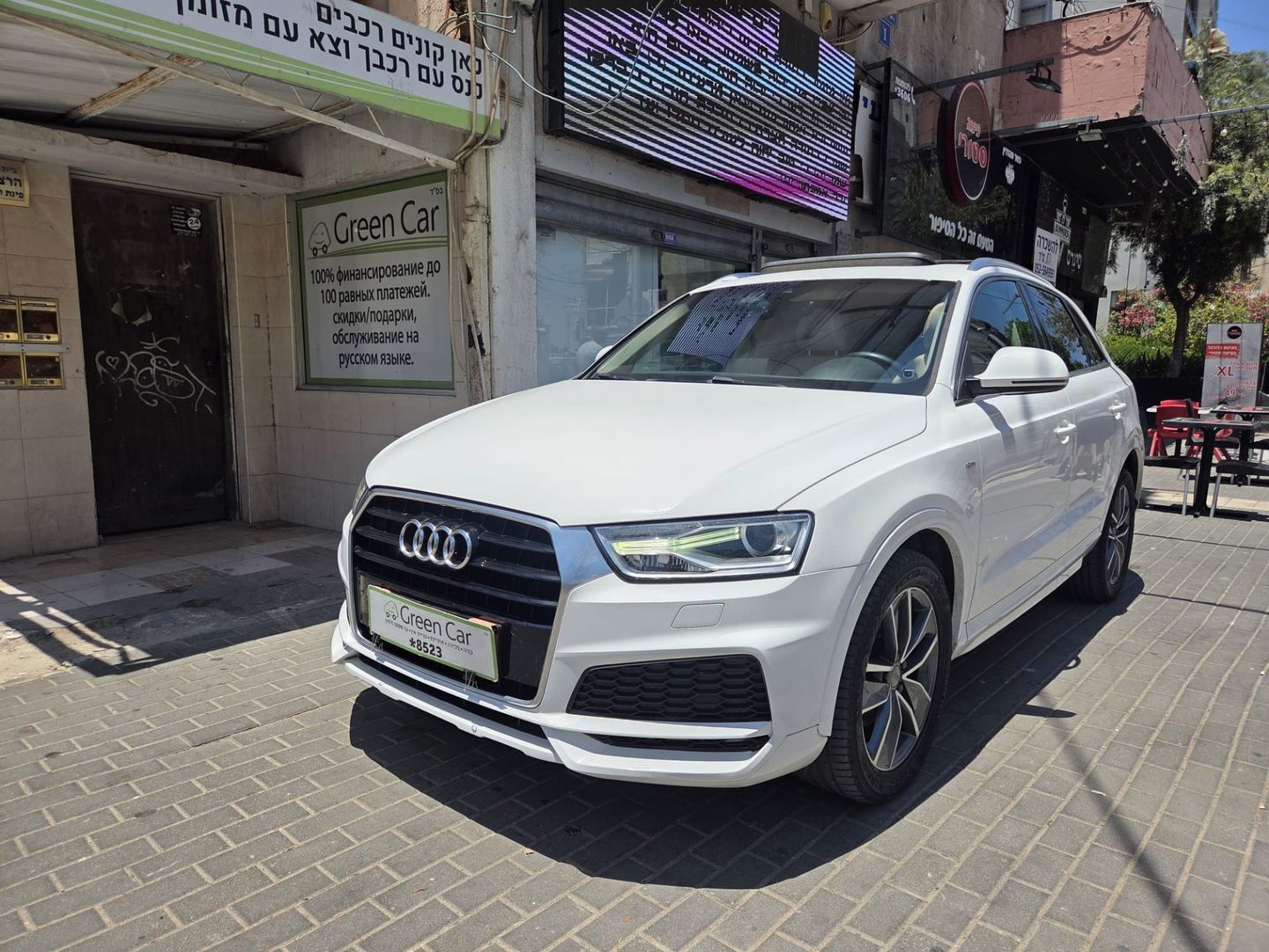 אאודי Q3 4X4 Limited – 2/6
