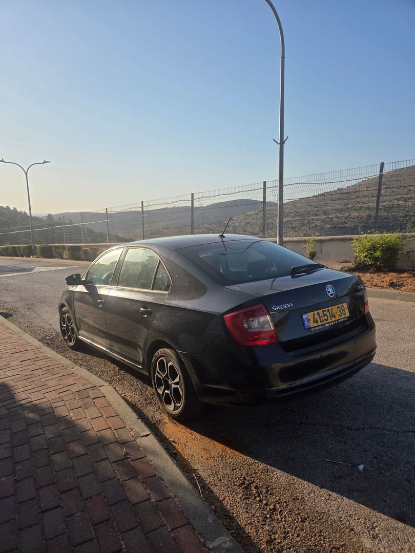 סקודה ראפיד Ambition – 3/5