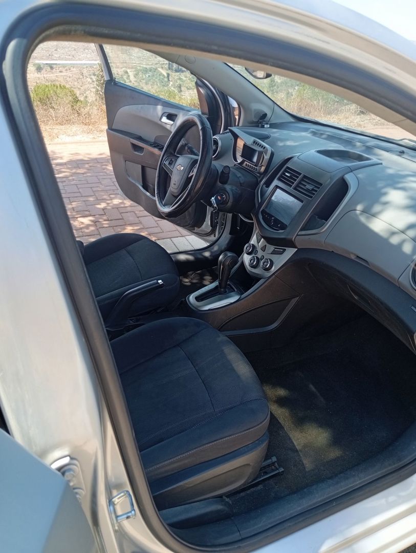 שברולט סוניק LTZ Platinum Sedan – 4/8