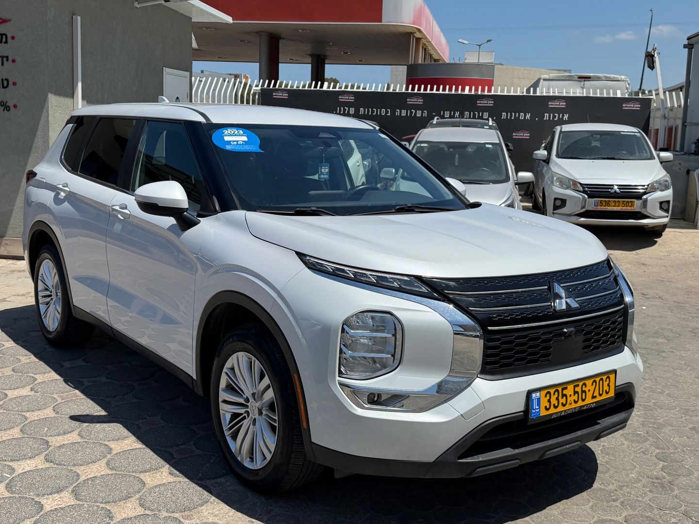 מיצובישי אאוטלנדר Executive – 3/7