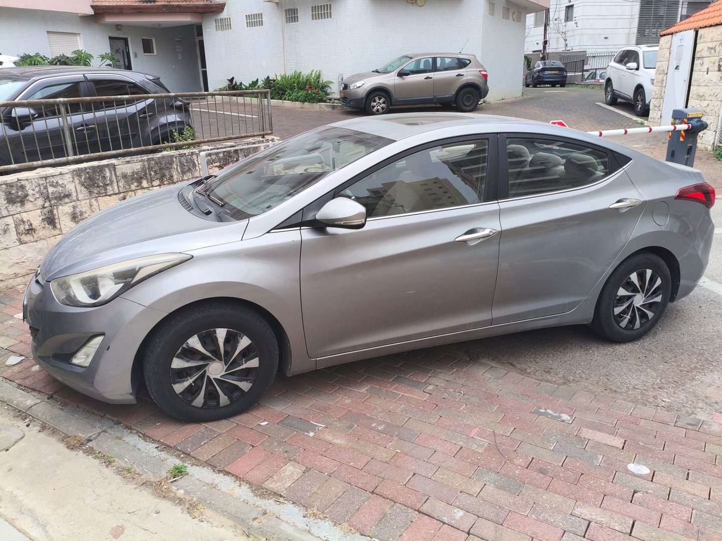 יונדאי i35 Inspire – 5/5