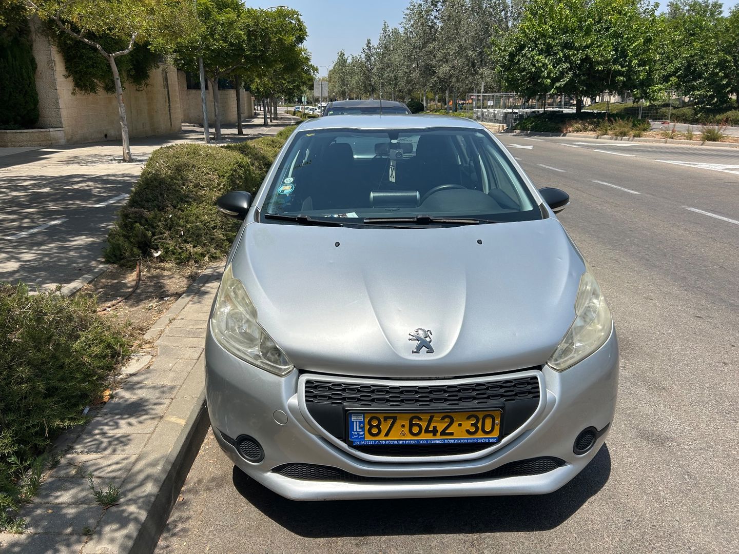 פיג'ו 208 Access – 2/8