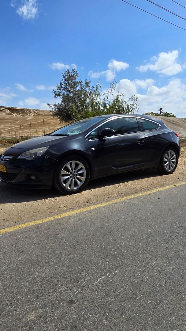 אופל אסטרה Sport – 4/5