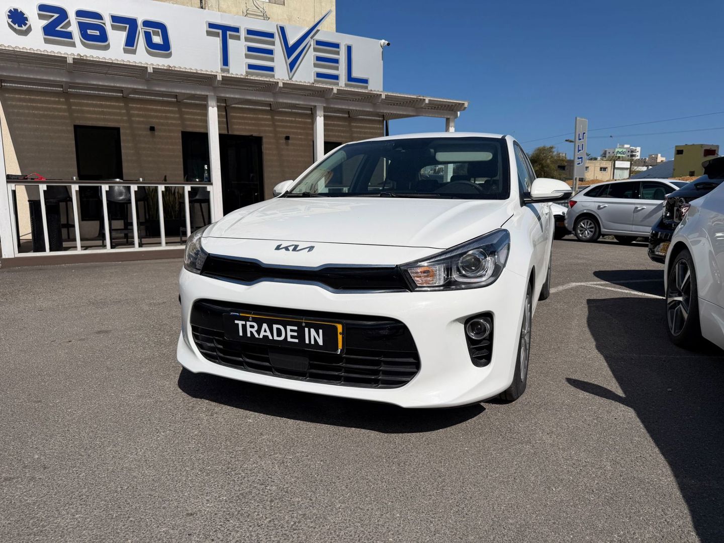 קיה ריו LX – 2/8