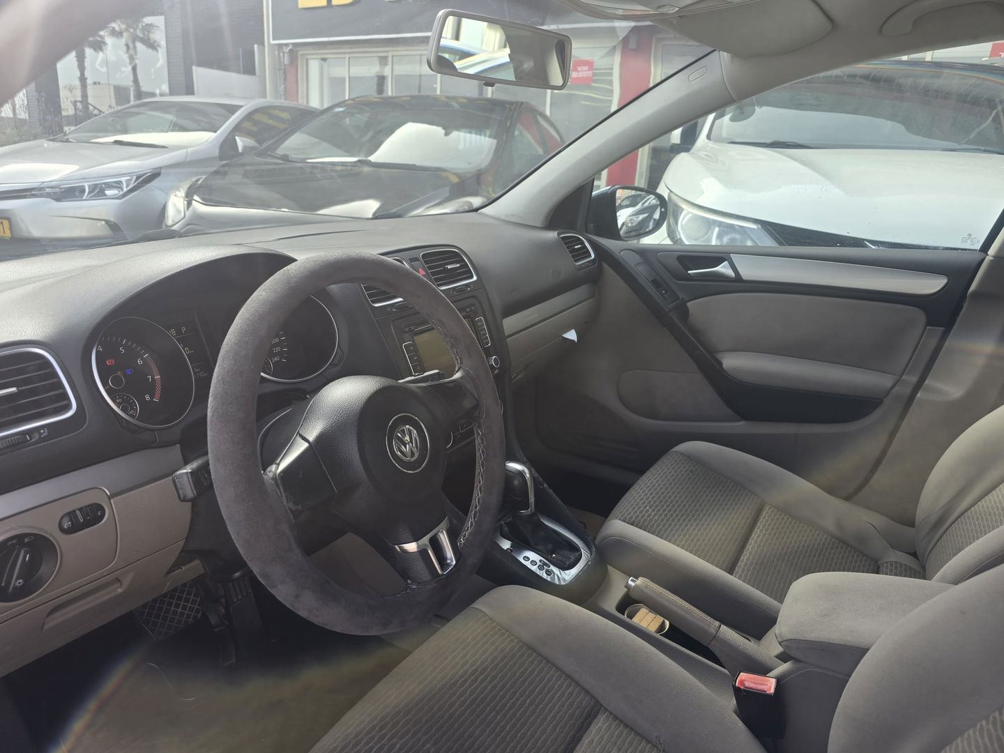 פולקסווגן גולף Trendline – 5/6