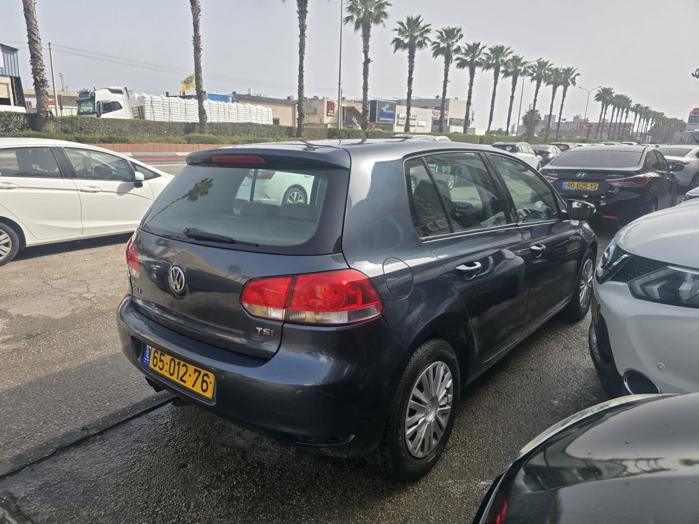 פולקסווגן גולף Trendline – 3/6