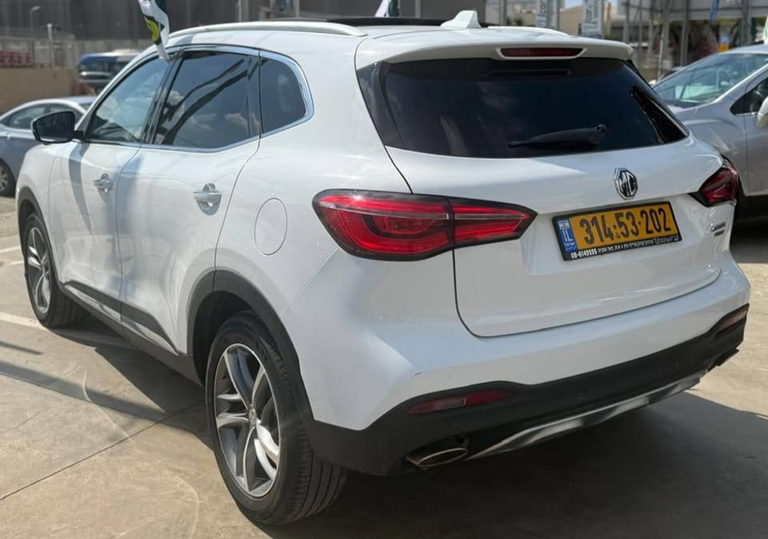 MG EHS PHEV NET UP – 5/9