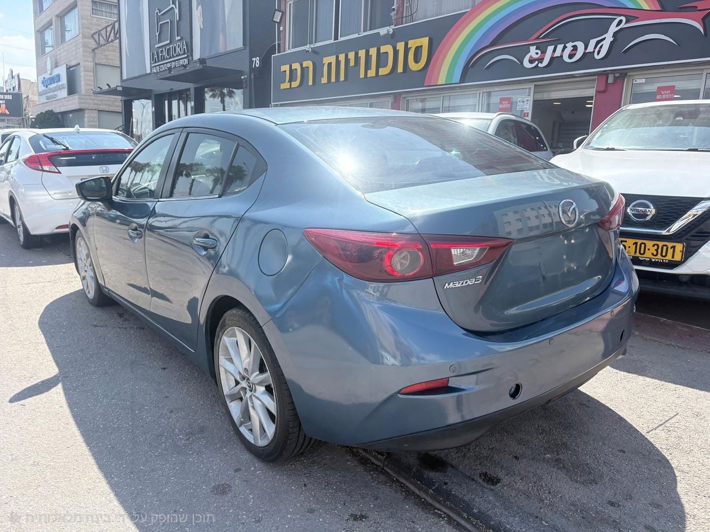 מאזדה 3 Comfort Hatchback – 2/4
