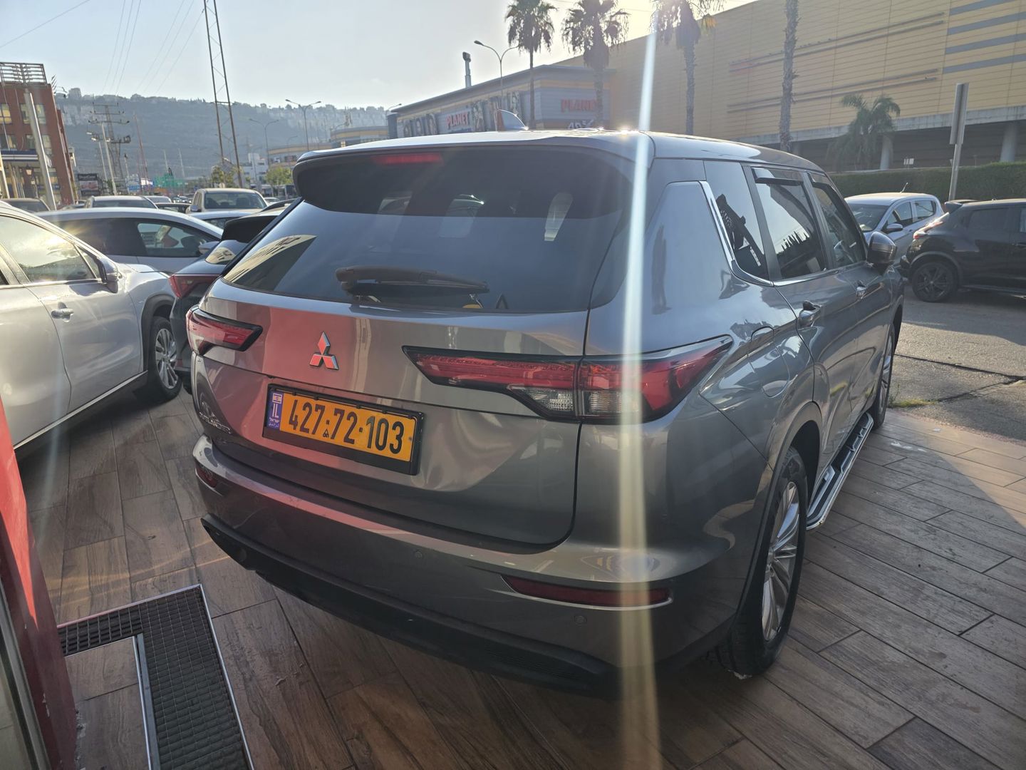 מיצובישי אאוטלנדר Executive – 4/7