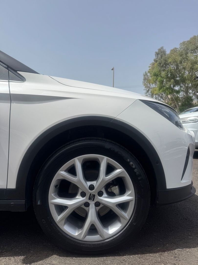 סיאט ארונה FR – 4/10