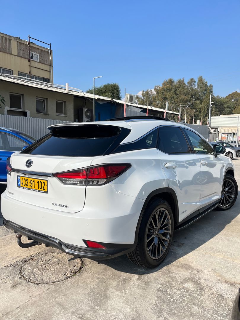 לקסוס RX450h F-SPORT B – 3/8
