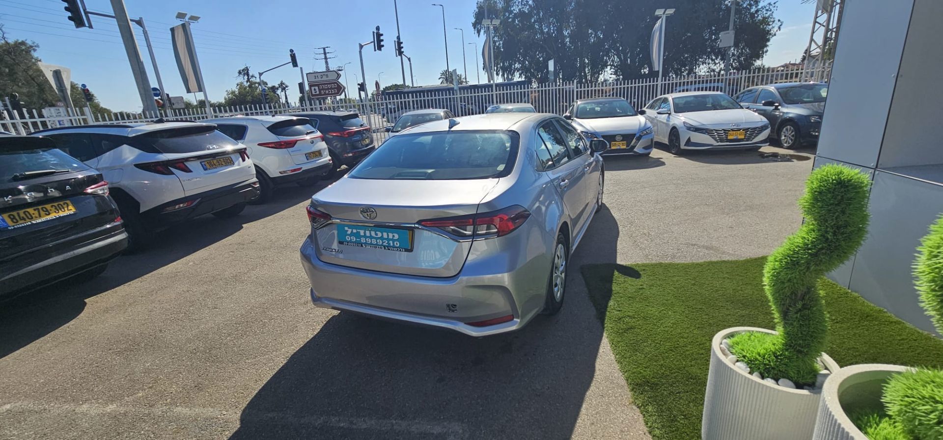 טויוטה קורולה Active Sedan – 5/7