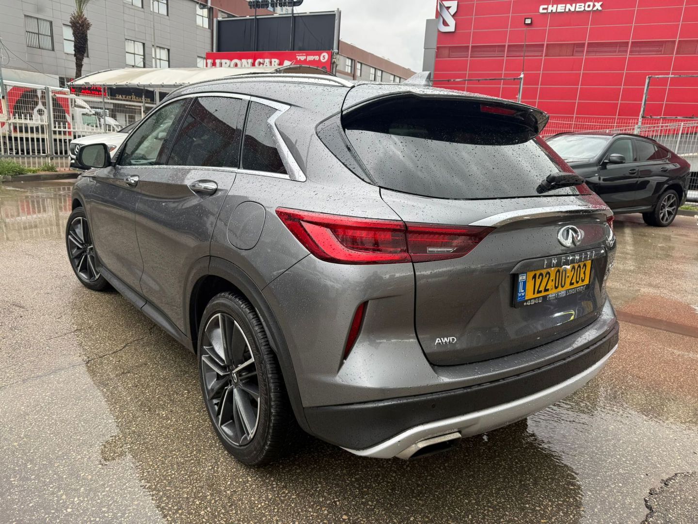 אינפיניטי QX50 Essential – 2/4