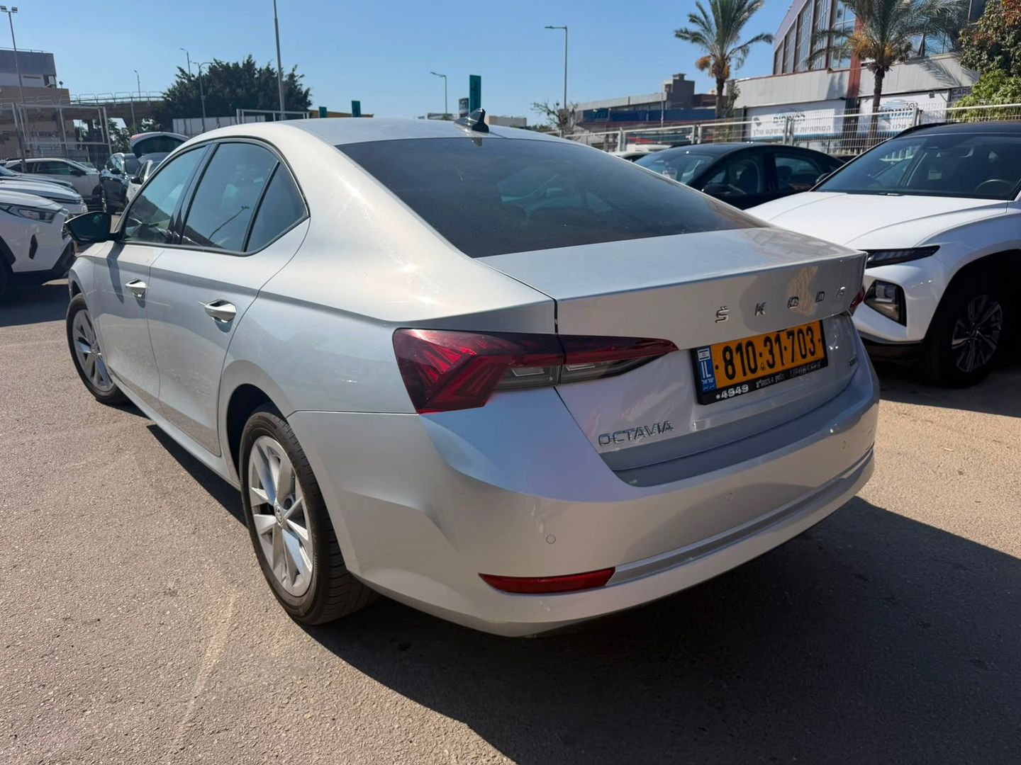 סקודה אוקטביה Ambition Sedan – 5/6