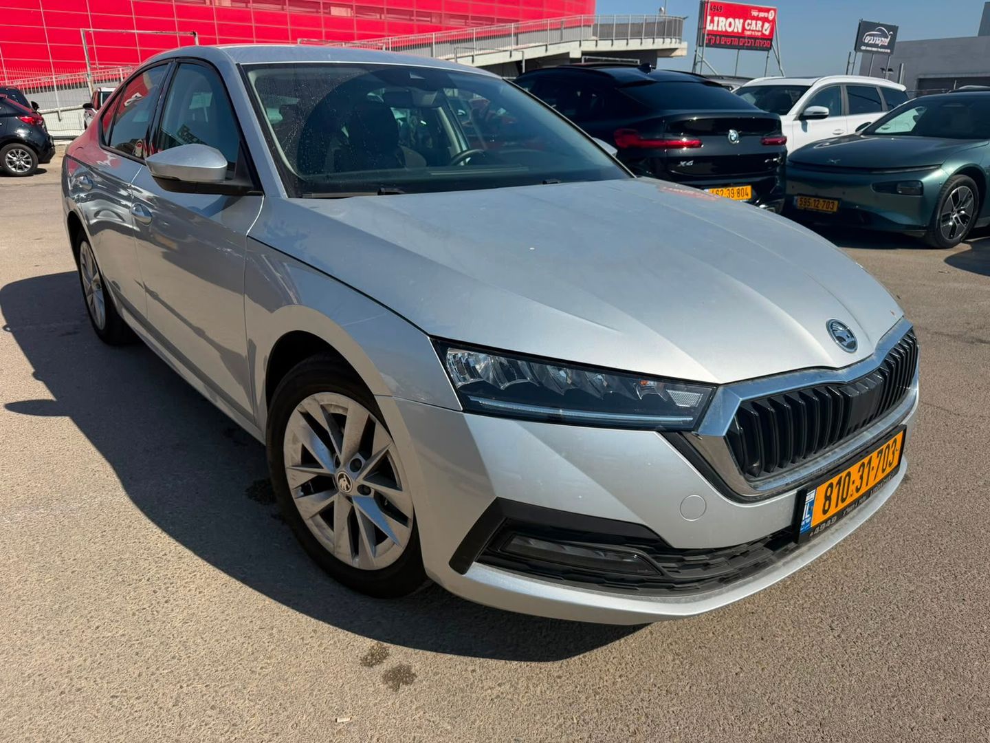 סקודה אוקטביה Ambition Sedan – 4/6