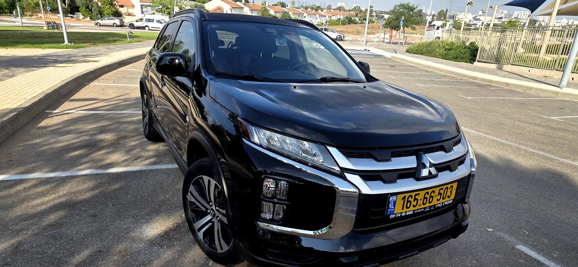 מיצובישי ASX Intense – 2/2