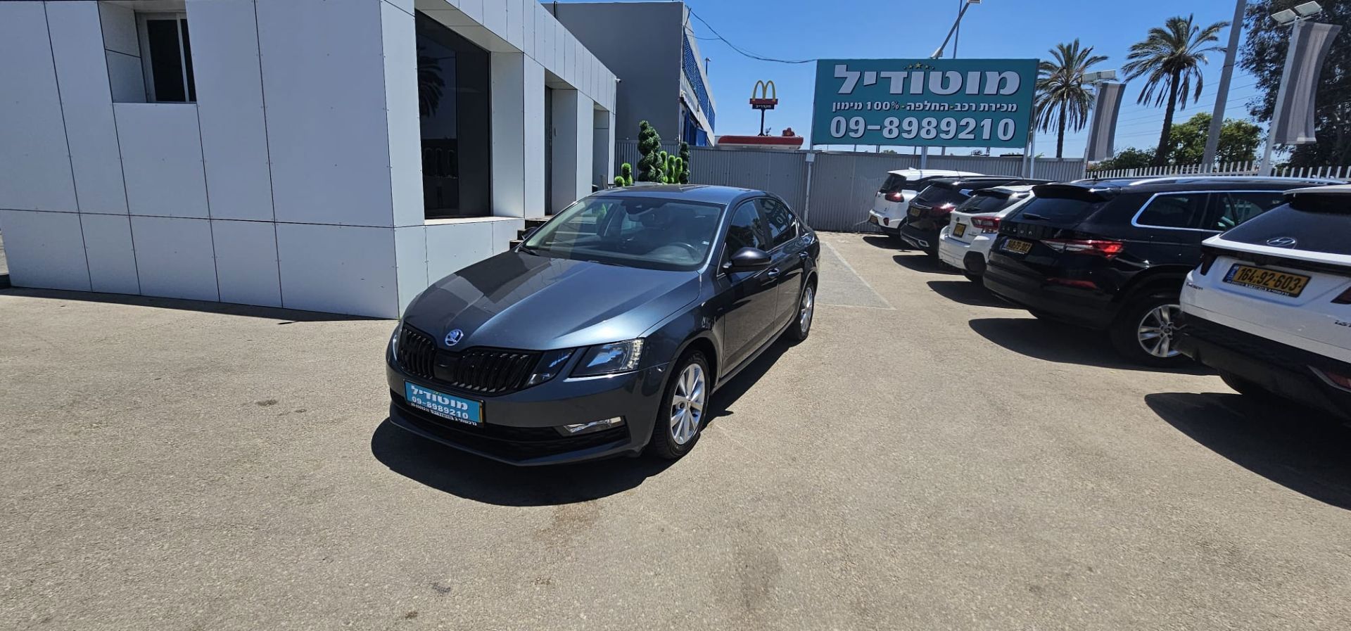 סקודה אוקטביה Ambition Sedan – 4/6