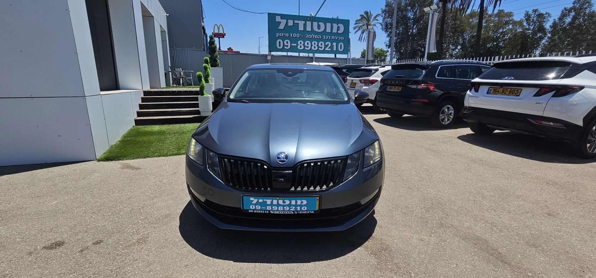 סקודה אוקטביה Ambition Sedan – 2/6