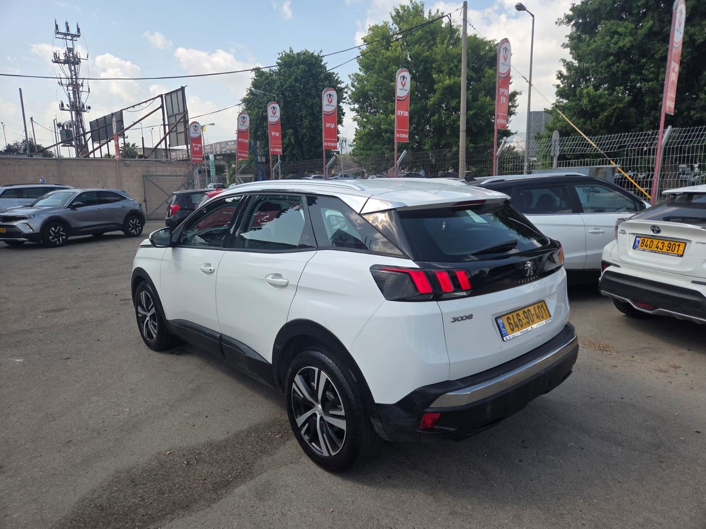 פיג'ו 3008 Active – 3/7