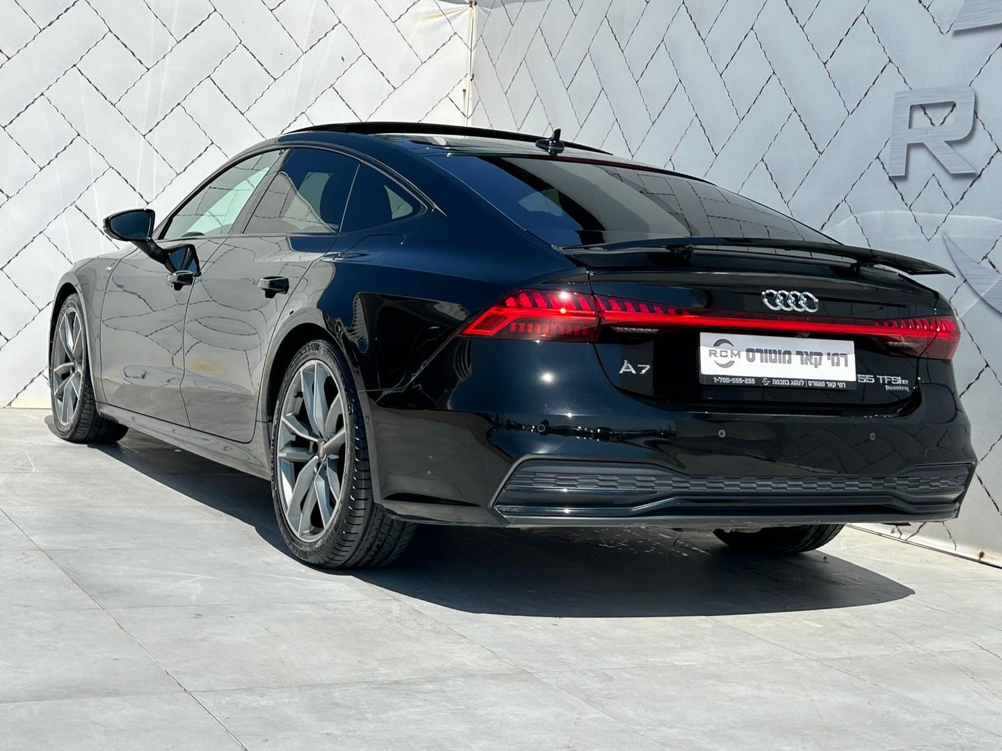 אאודי A7 – 3/10