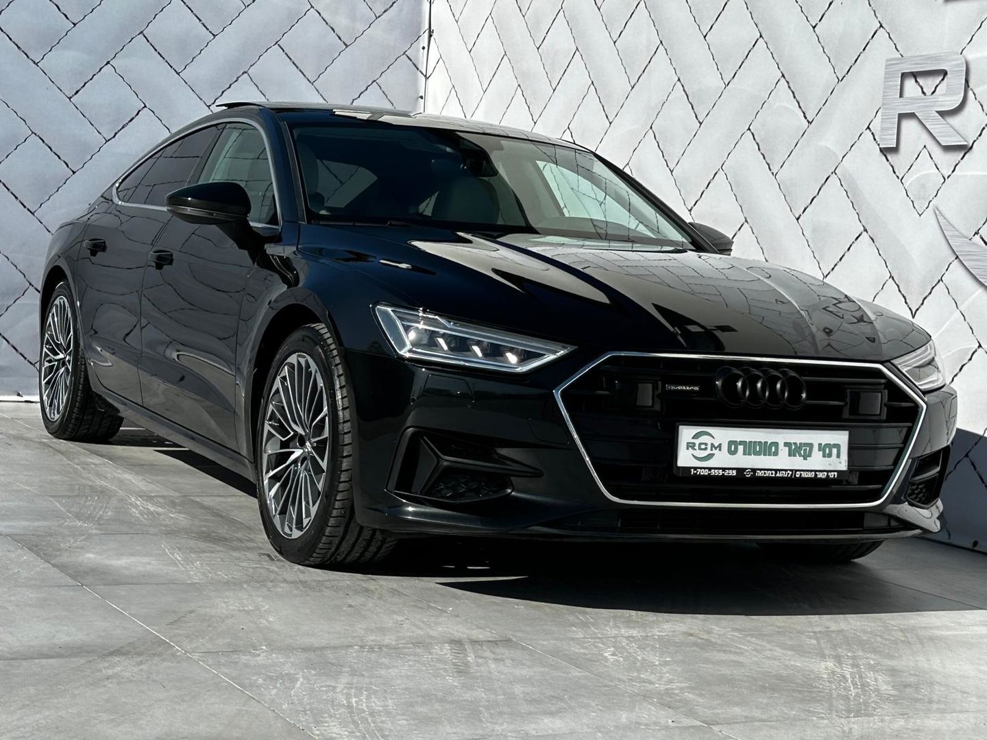 אאודי A7 – 2/10