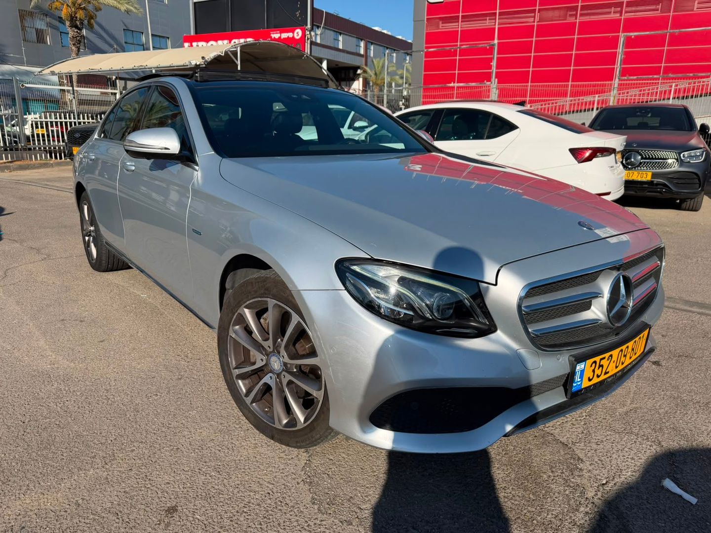 מרצדס בנץ E-class Edition E E 350 – 4/8