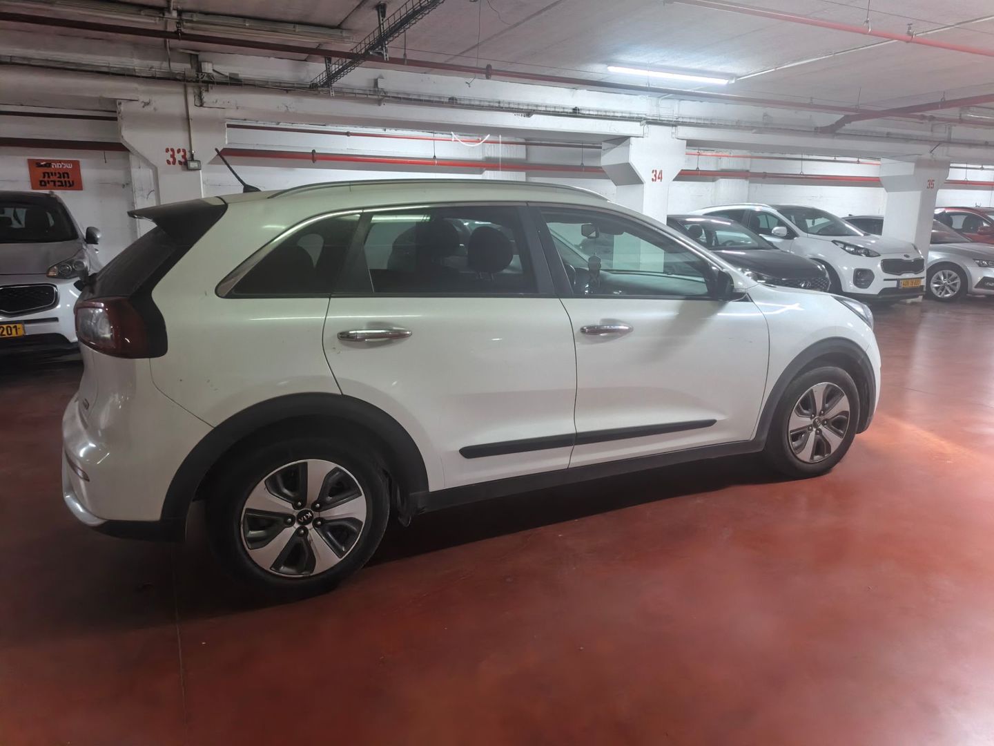 קיה נירו LX – 2/6