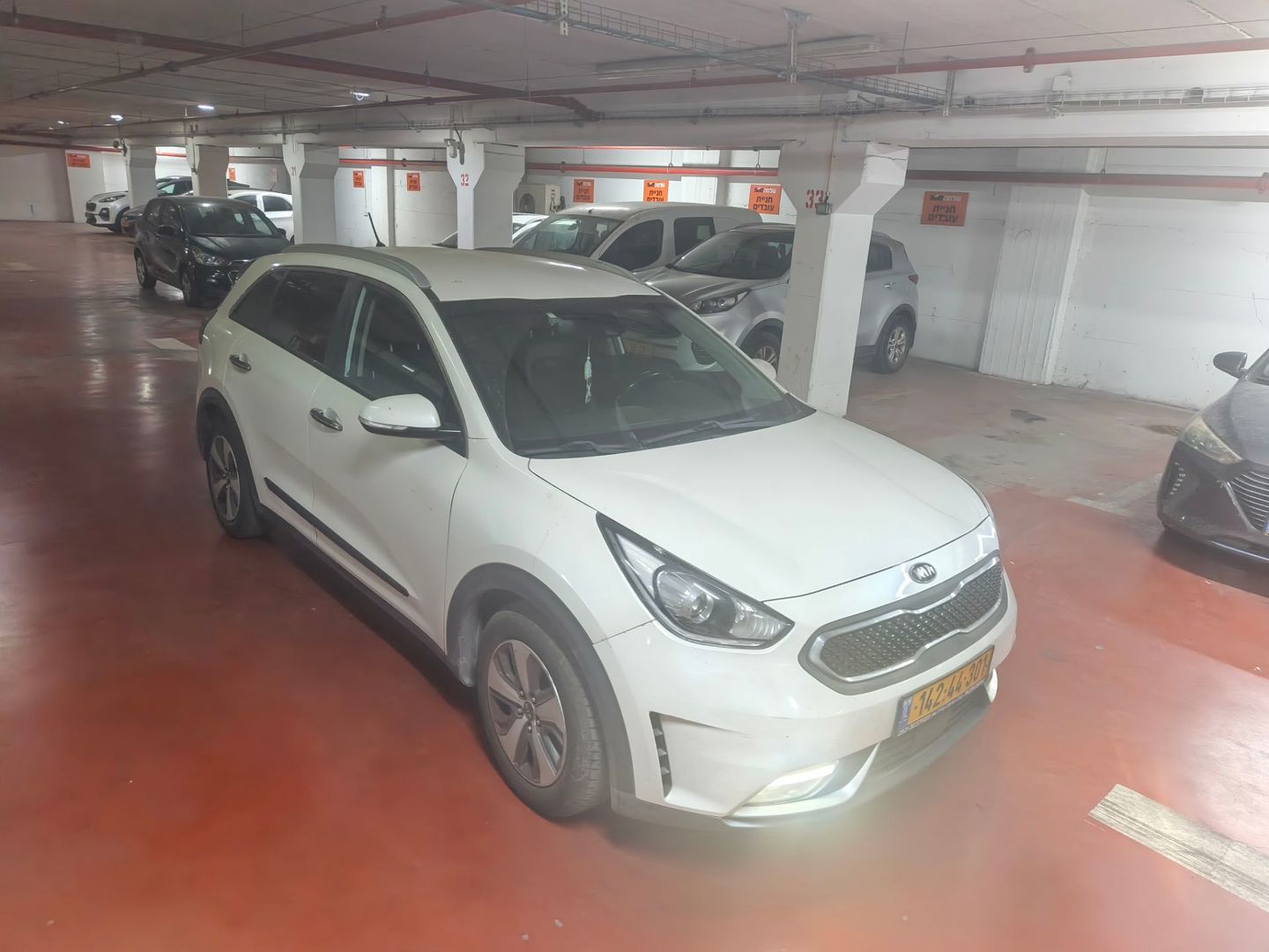 קיה נירו LX – 4/6