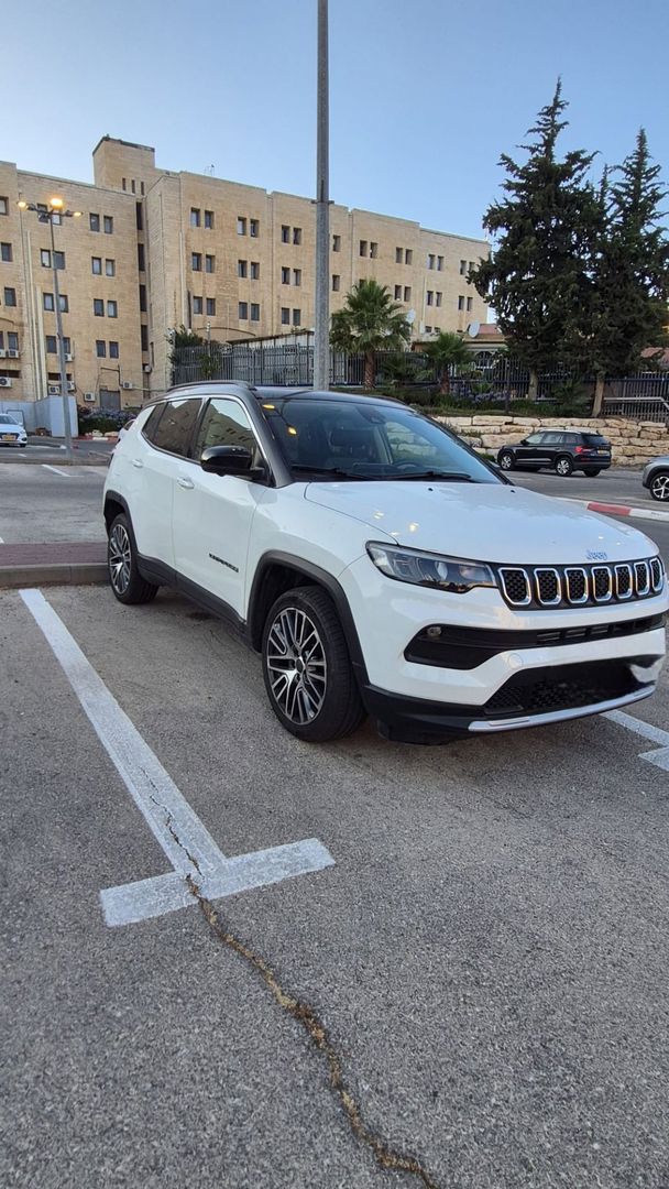ג'יפ קומפאס Limited – 3/6