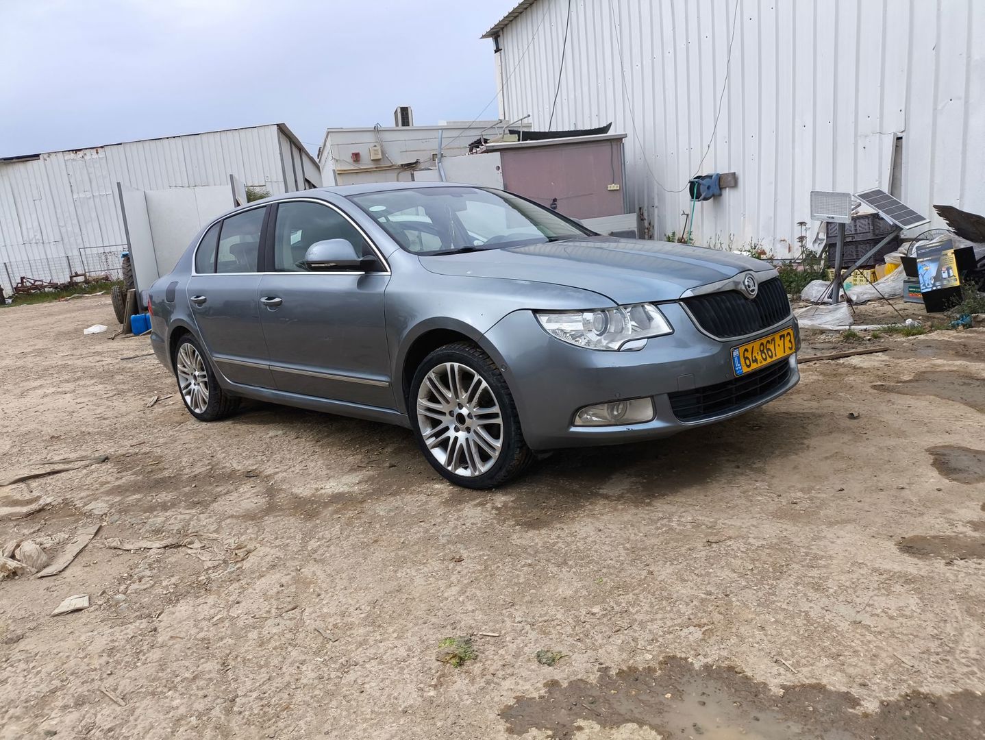 סקודה סופרב 4X2 Elegance Sedan – 3/8