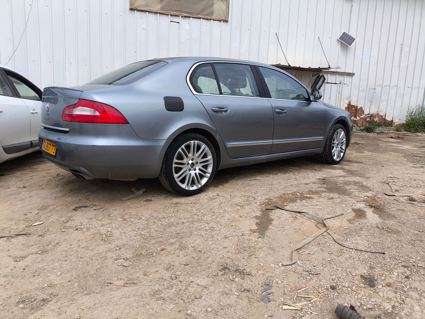 סקודה סופרב 4X2 Elegance Sedan – 4/8