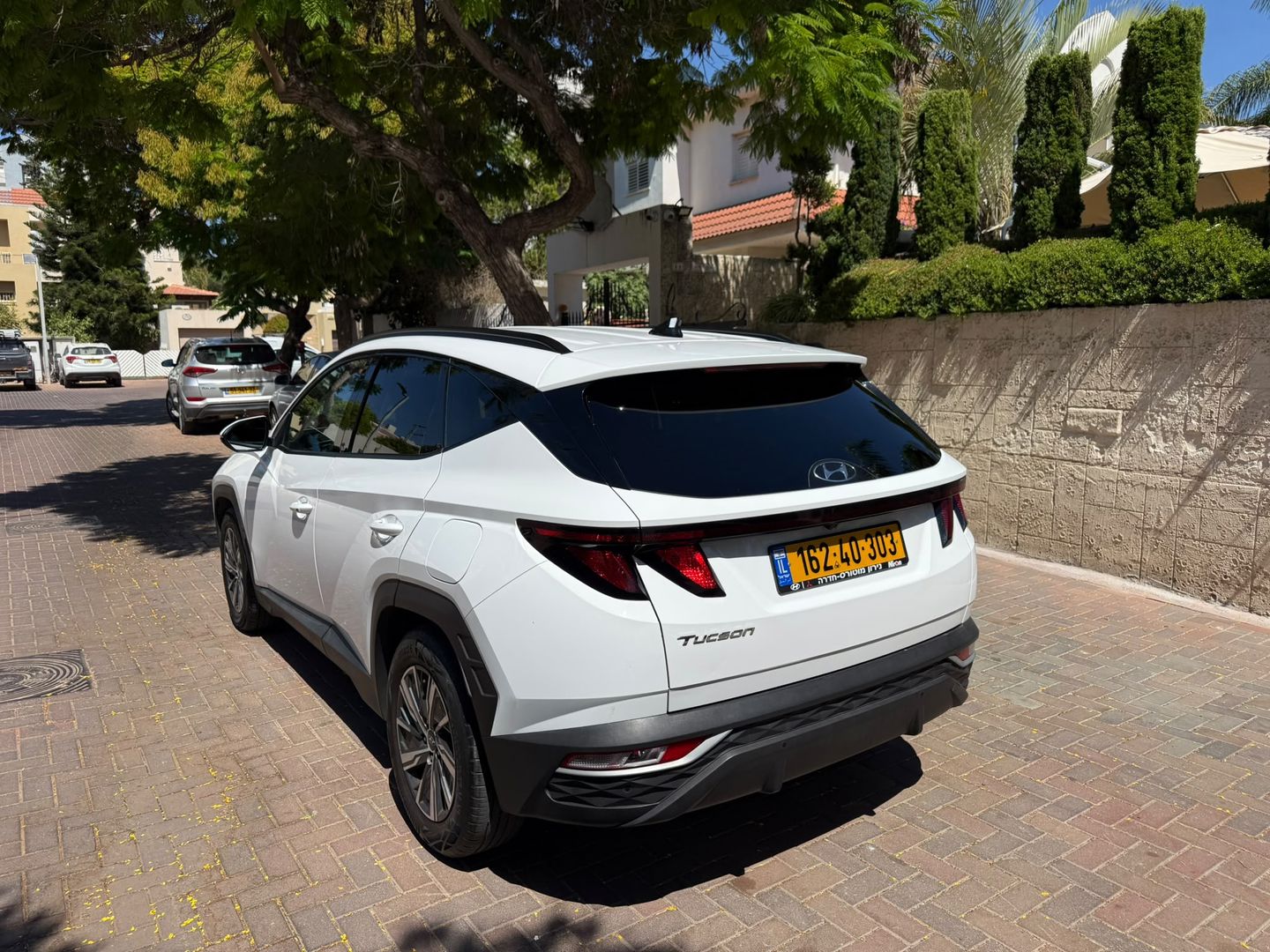 יונדאי טוסון Premium – 2/11